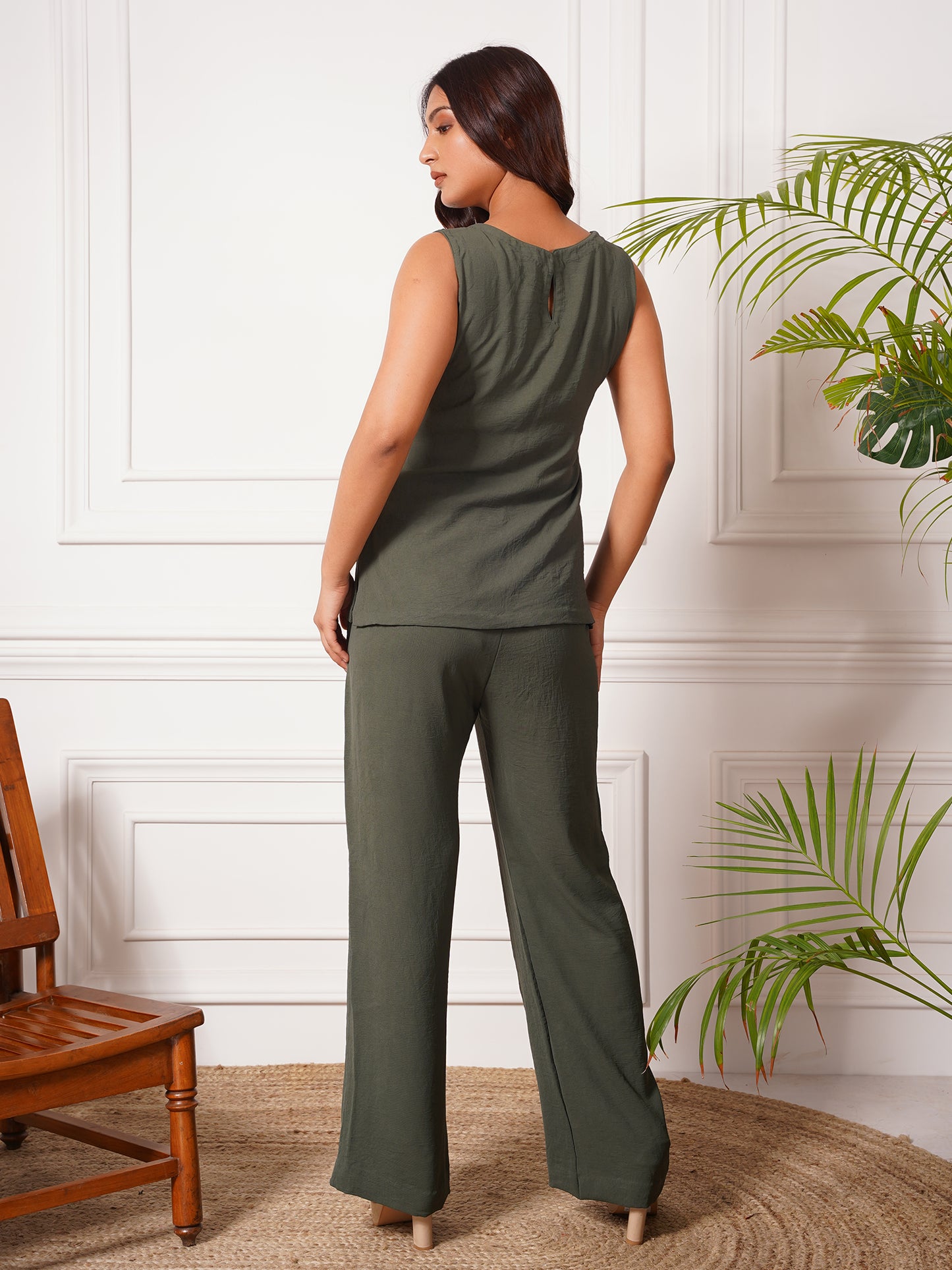 Tie Knot Sleeveless Top & Pant Set in Solid Green Color