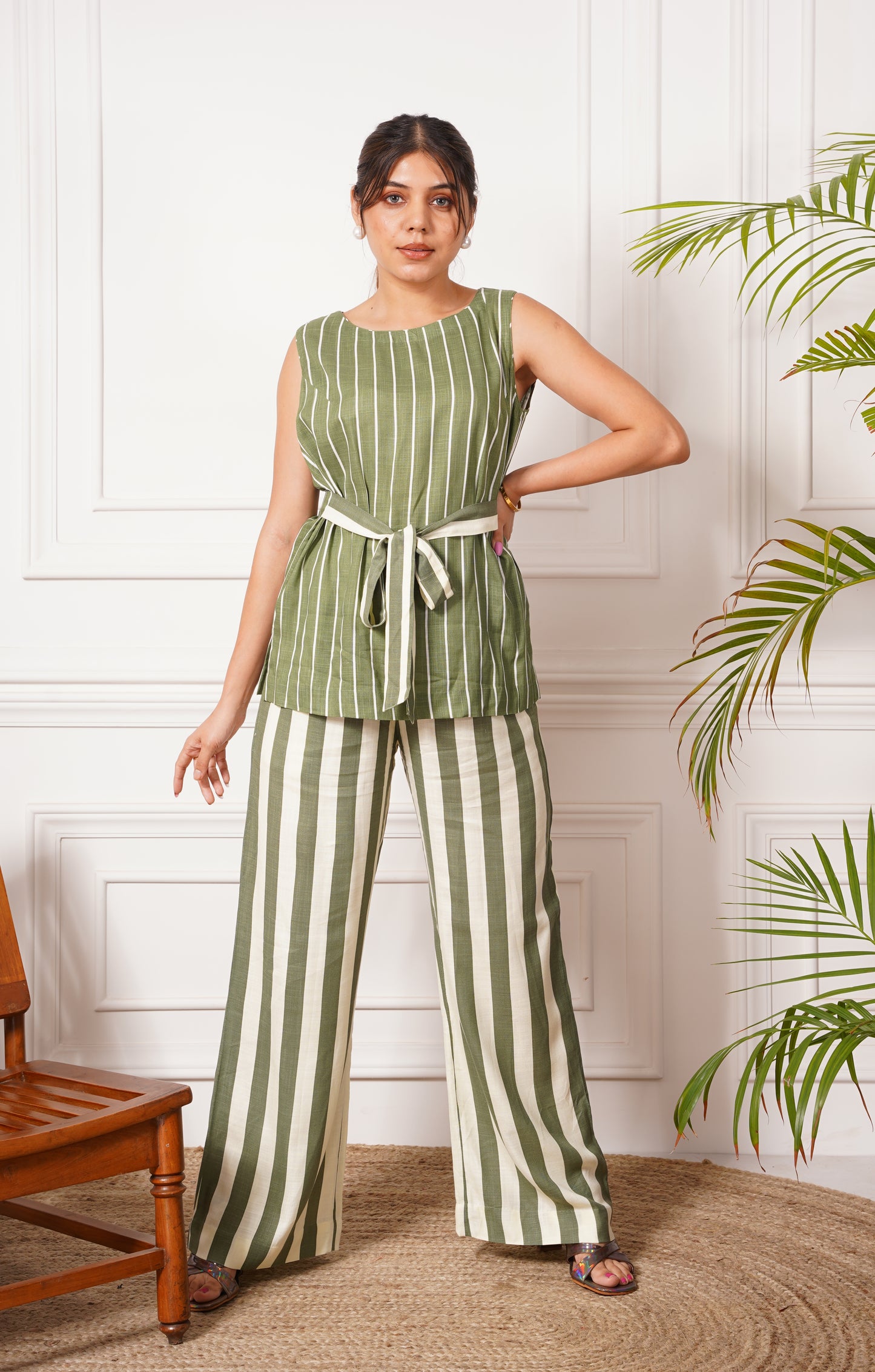 Tie Knot Sleeveless Top & Pant Set in Green Stripes Print